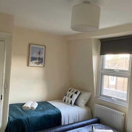 Lovely Private Rooms In Camden, Central London Exterior foto