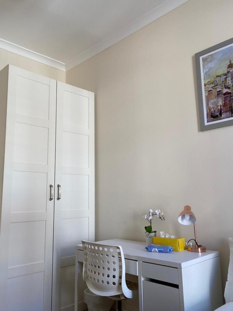 Lovely Private Rooms In Camden, Central London Exterior foto