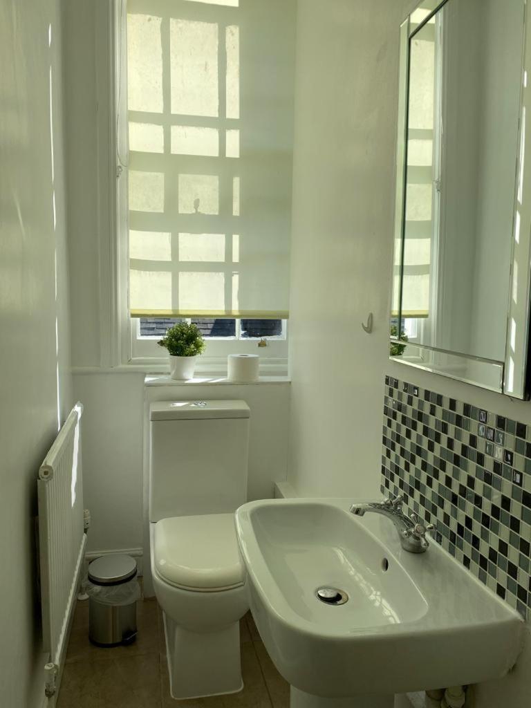 Lovely Private Rooms In Camden, Central London Exterior foto